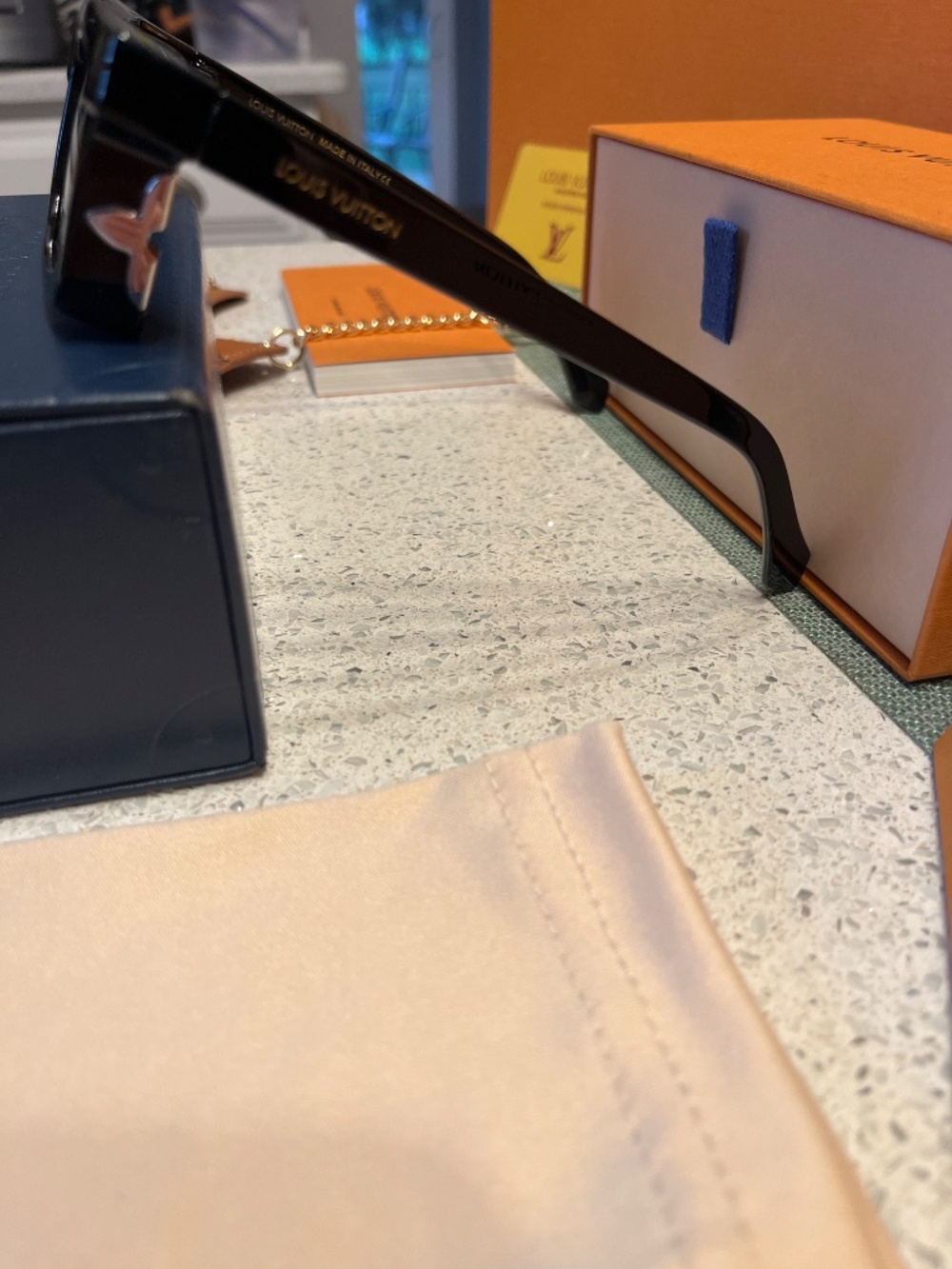 Louis Vuitton Sunglasses - Picture 3 of 11